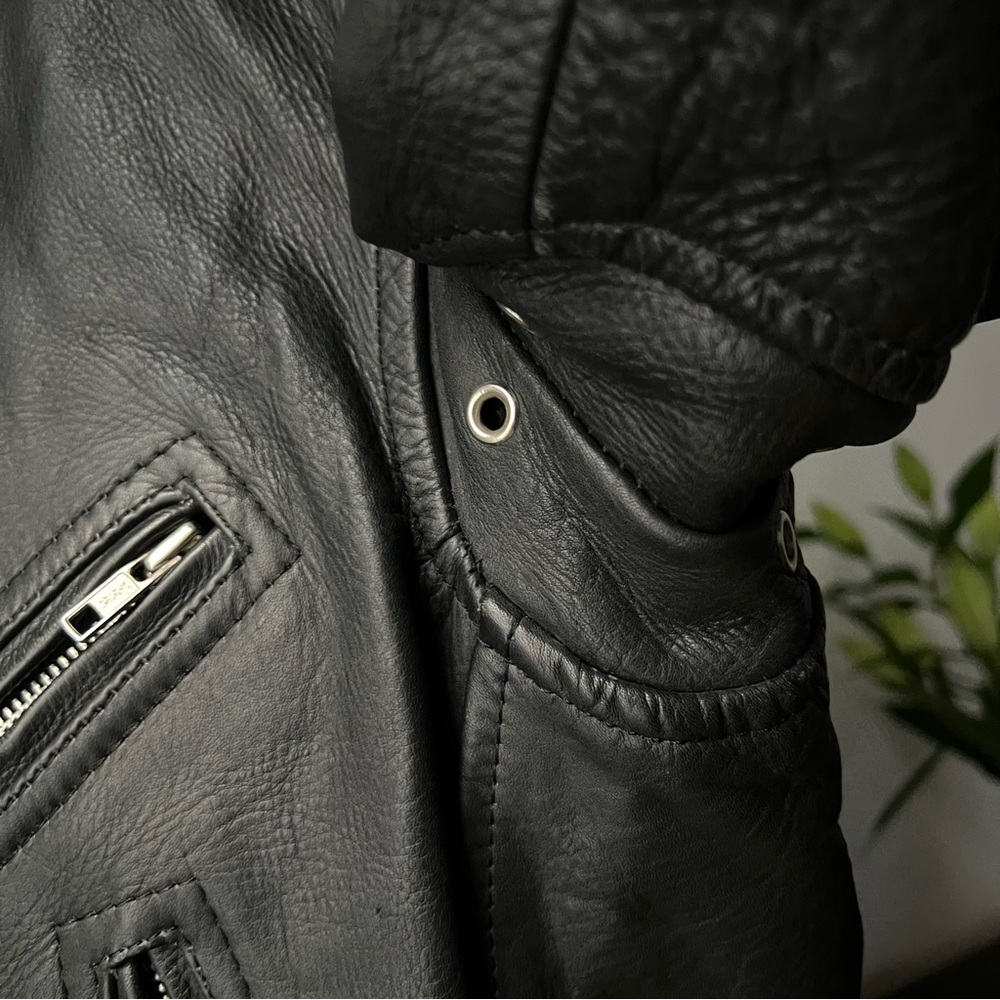 SOLD Vintage Leather Moto Jacket - Picture 6 of 7